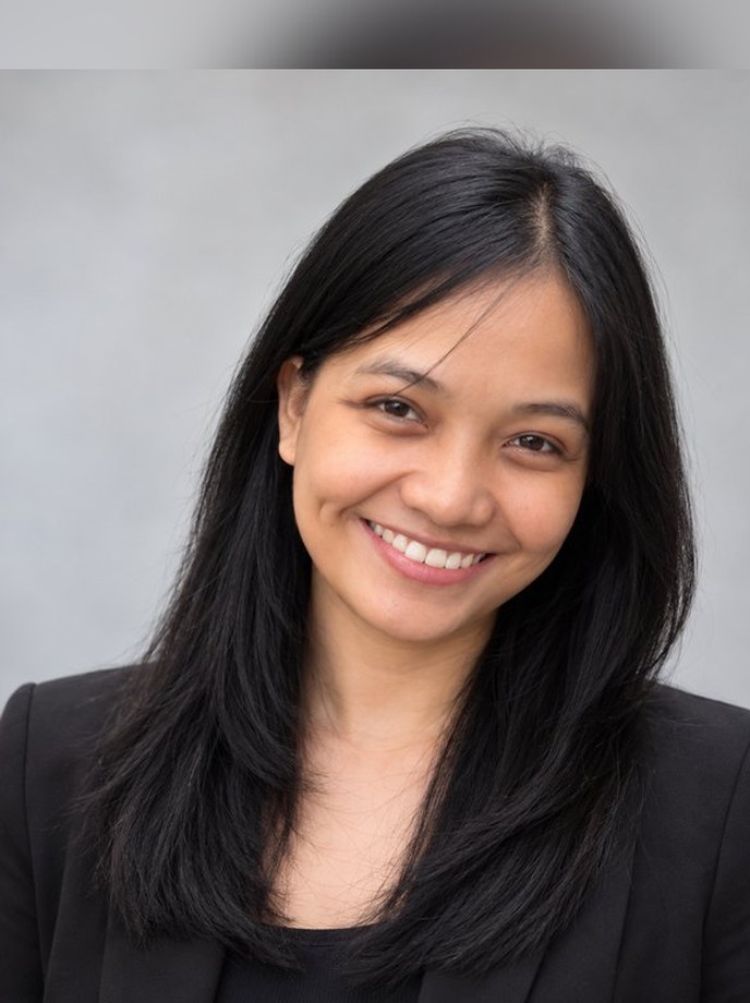 Analiza Torres, Senior Accountant